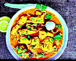 Shabnam Curry