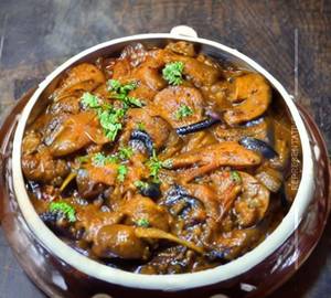 Mushroom do pyaza