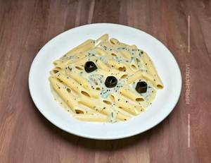 White Sauce Pasta