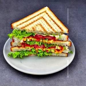 Vegetable club sandwich