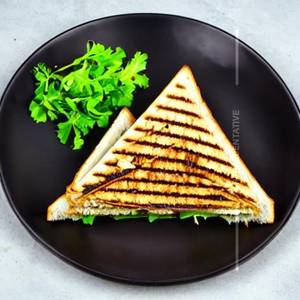 Grilled Sandwich [Veg]