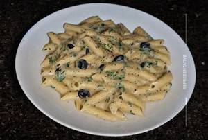 White Sauce Pasta