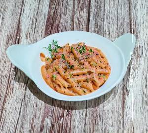 Pink sauce pasta