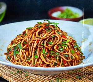 Veg Sichuan Noodles
