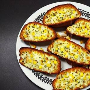 Cheese N Corn Garlic Bread