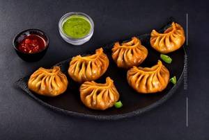 Fried momos [chicken]                                                     