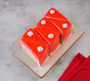 Strawberry Cake 6 pcs