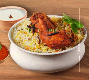 Chicken Hyderabadi Dum Biryani