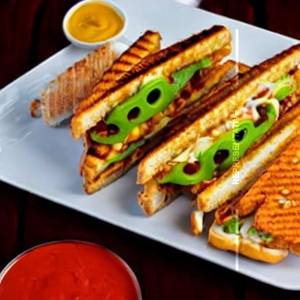 Veg. Chilli Grill Sandwich     