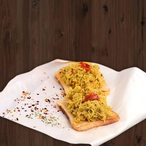 Masala Maggi with Roasted Bread