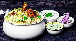 Murg Hyderabadi Biryani With Raita & Onion