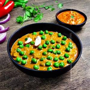 Veg Cheese Peas Curry