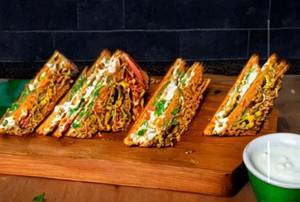 Paneer Tandoori Sandwich