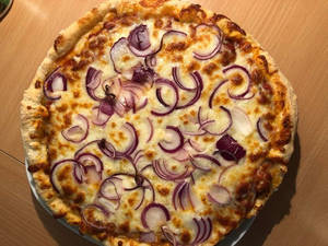 Cheese & Onion Pizza
