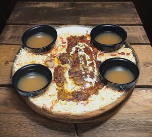 Pashtooni tandoori mutton raan saudi mandi