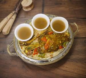 Lemon butter mutton raan turkish mandi