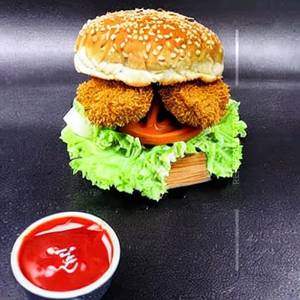 Chicken Fried Cheese Momos Burger