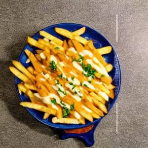 Cheesy Aioli Chicken French Fries