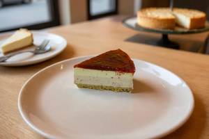 Raspberry Cheesecake Slice