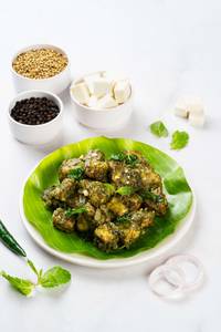 Pudhina - Panner