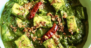 Lehsuni Palak Paneer (500 Ml)
