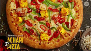 Achari Pizza