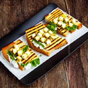 Paneer Garlic Cheese Open Sandwich