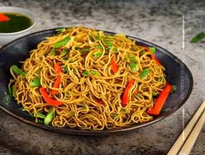 Veg Hakka Noodles