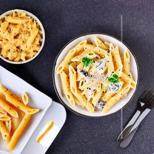 Chicken Penne Alfredo Pasta