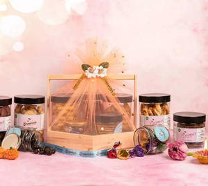 Wooden Hamper Basket (medium)