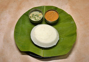 Tatte Idli [1 Piece]