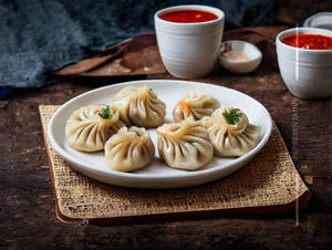 Veg Schezwan Momo