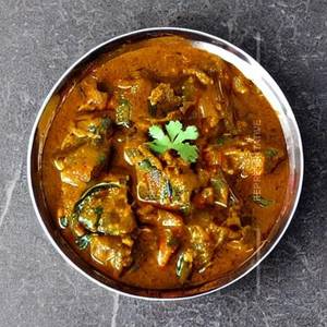 Macher Matha Diye Dal