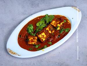 Lucknowi Paneer Lababdar