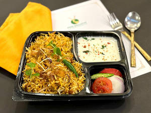 Combo Chicken Biryani With Raita
