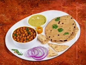 Chole Kulche