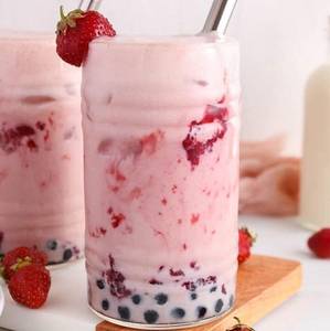 Fusion berry bubble tea
