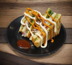 Peri peri paneer  sandwich [3 layer]