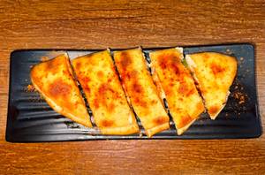 Double Cheese Garlic Bread