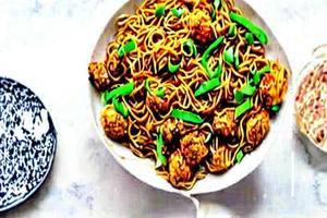 Veg Singapore Manchurian Noodle