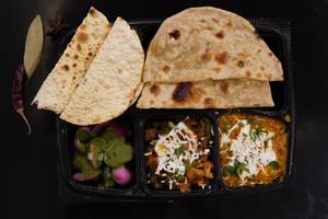 Paneer butter masala thali