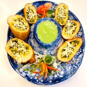 Corn Dahi Chilli Fire Roll