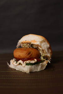 Indi Pizza Vada Pao