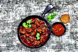 Chicken Chilli Semi Gravy