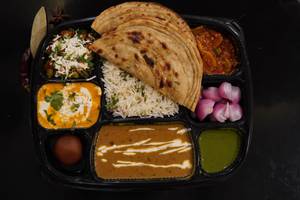 Special dal makhani thali