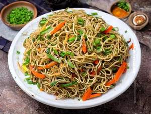 Veg Hakka Noodles
