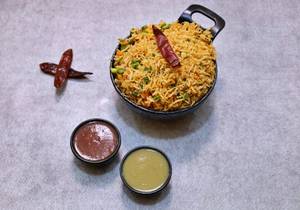 Schezwan veg fried rice