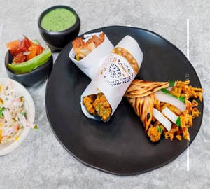Chicken Kheema Cheese Roll