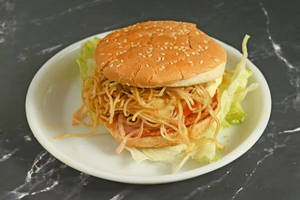 Noodles Burger