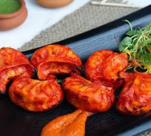 Chicken Piri Piri Tandoori Momos [6 Pieces]